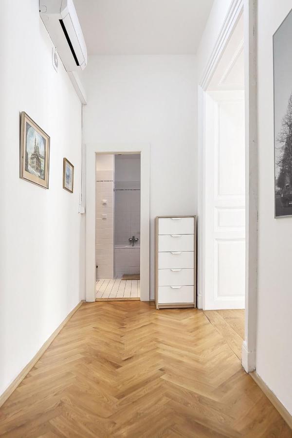 Aparthotel Wenceslas Prag Exterior foto